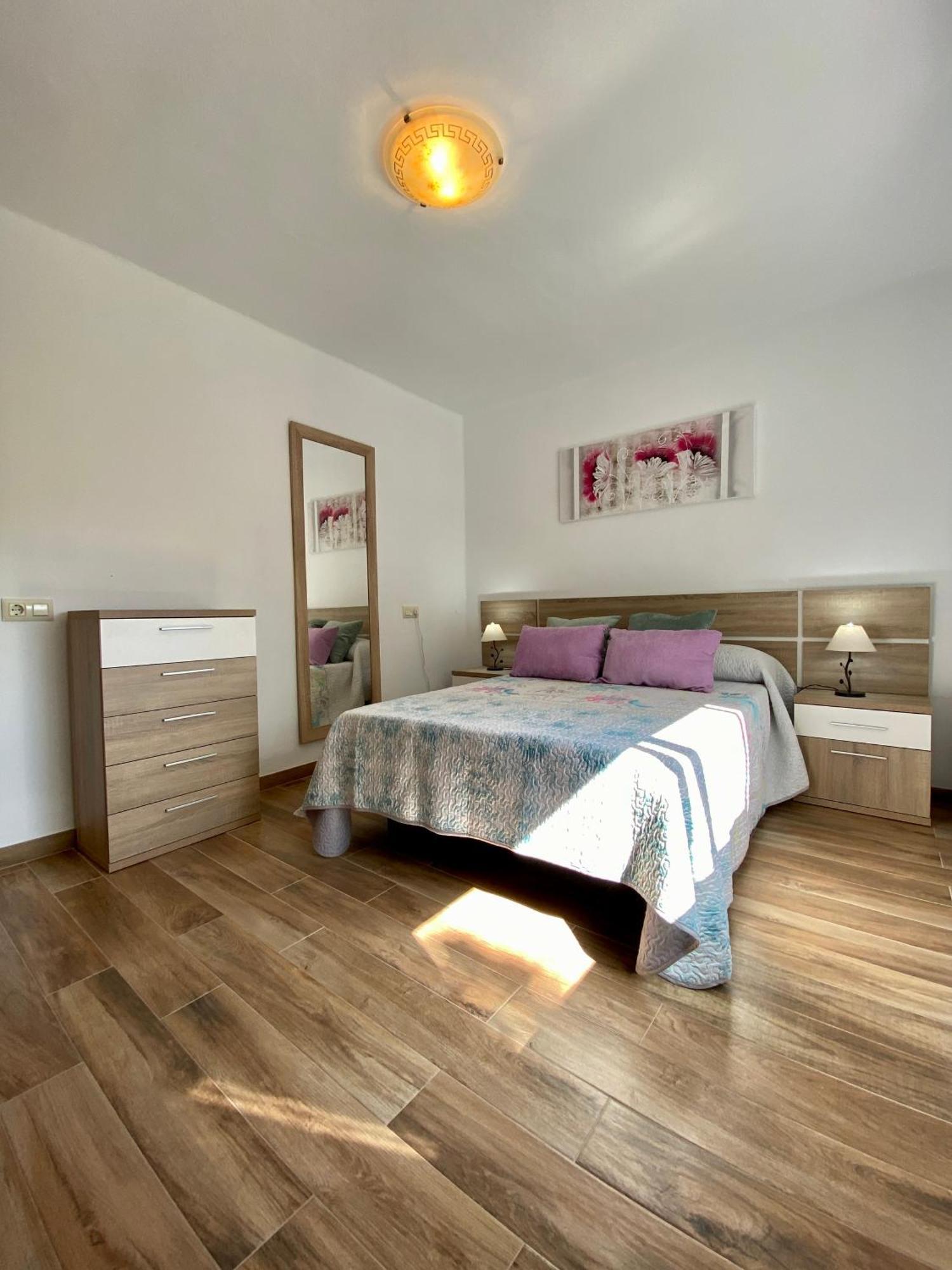 Shr042 Centrico Apartamento De Tres Habitaciones 네르하 외부 사진