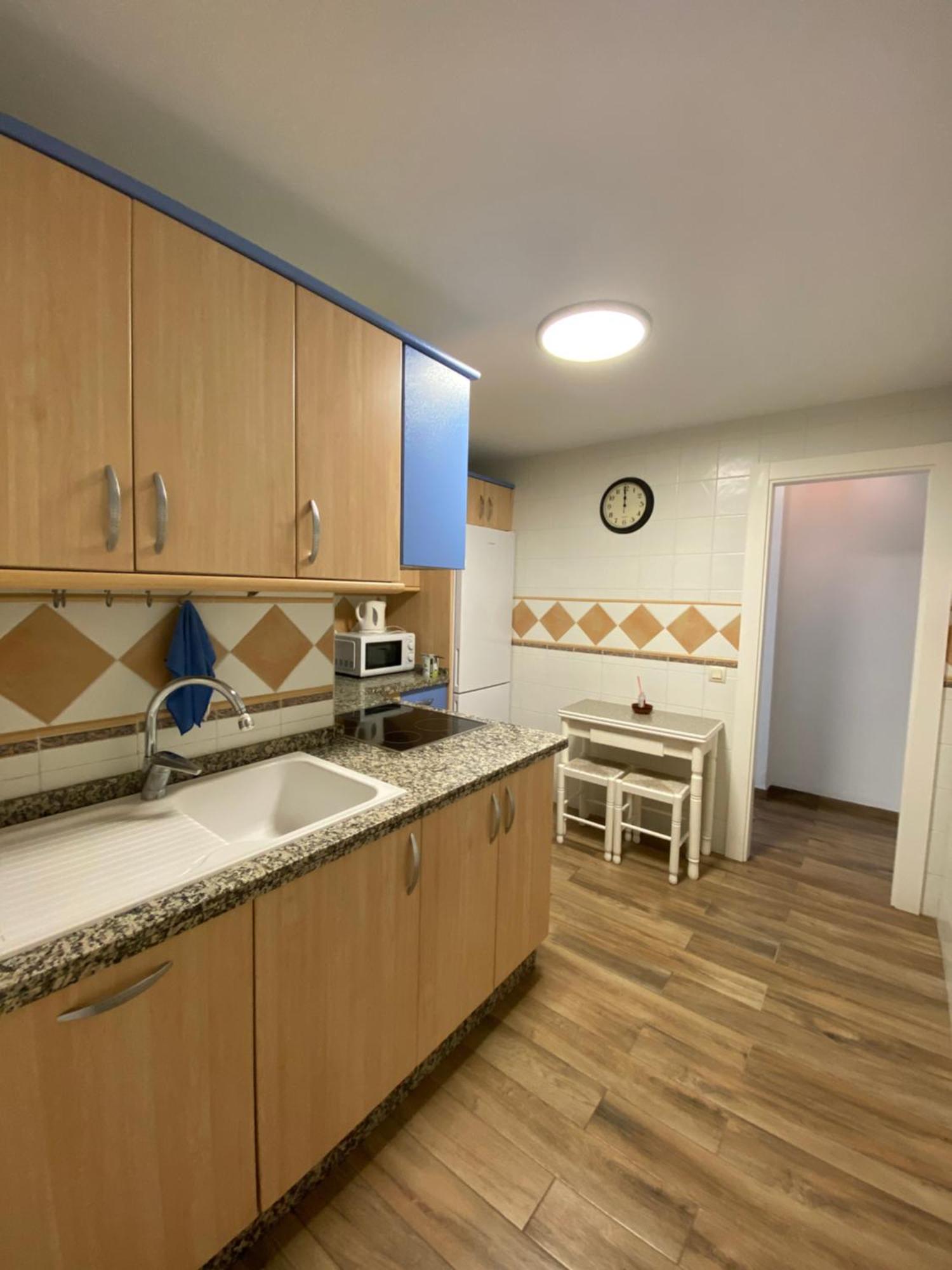 Shr042 Centrico Apartamento De Tres Habitaciones 네르하 외부 사진