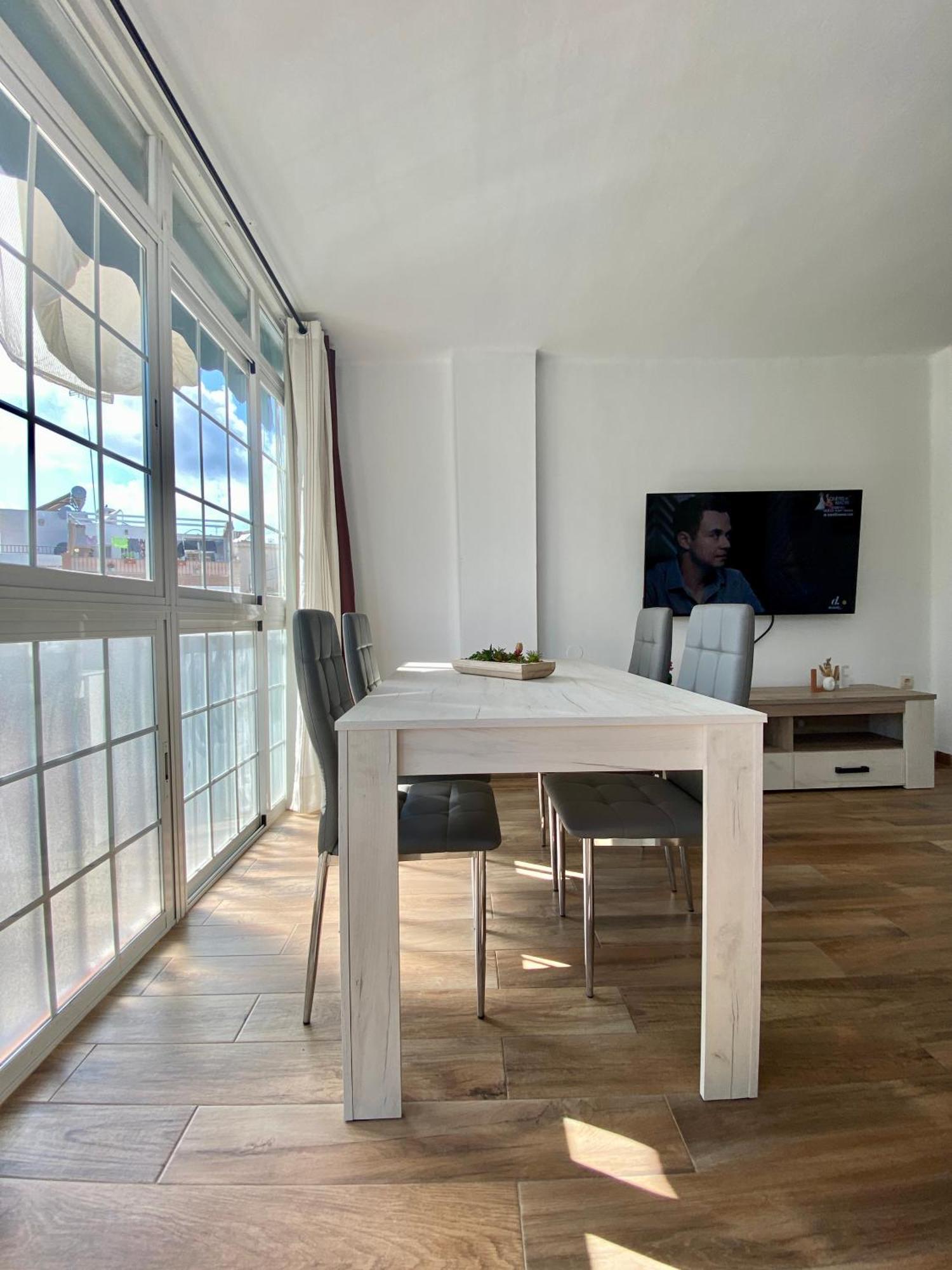 Shr042 Centrico Apartamento De Tres Habitaciones 네르하 외부 사진