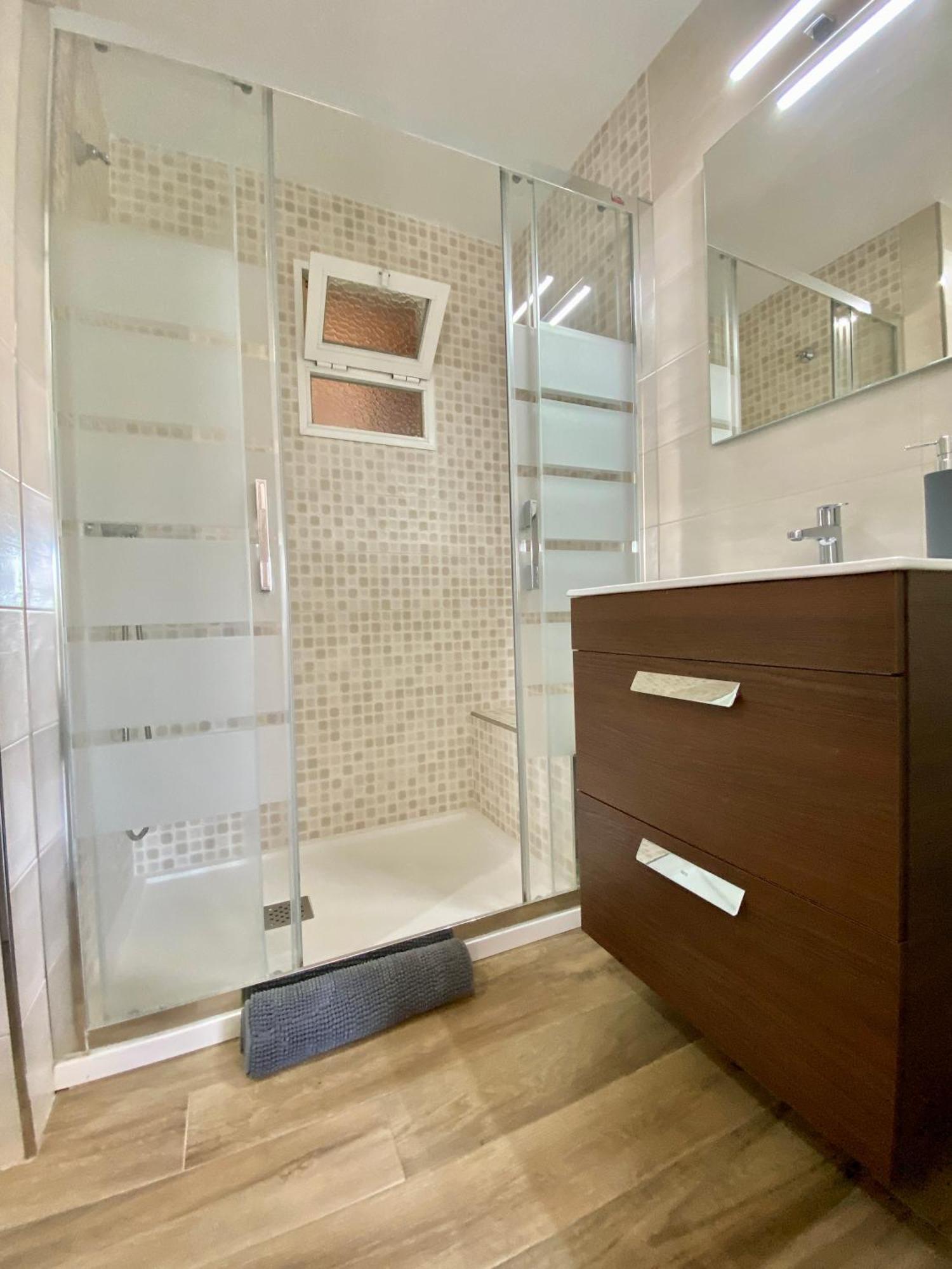 Shr042 Centrico Apartamento De Tres Habitaciones 네르하 외부 사진
