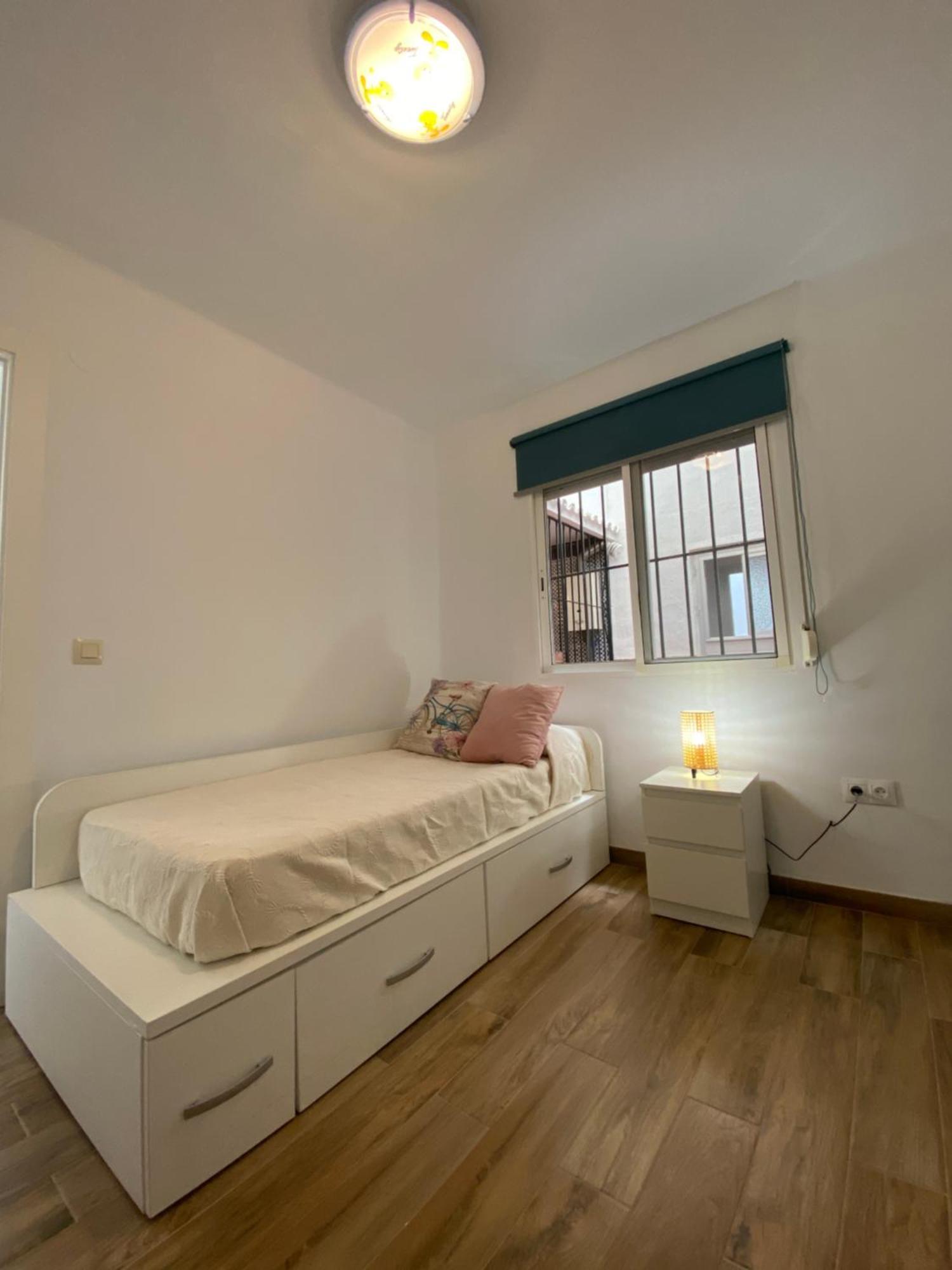 Shr042 Centrico Apartamento De Tres Habitaciones 네르하 외부 사진
