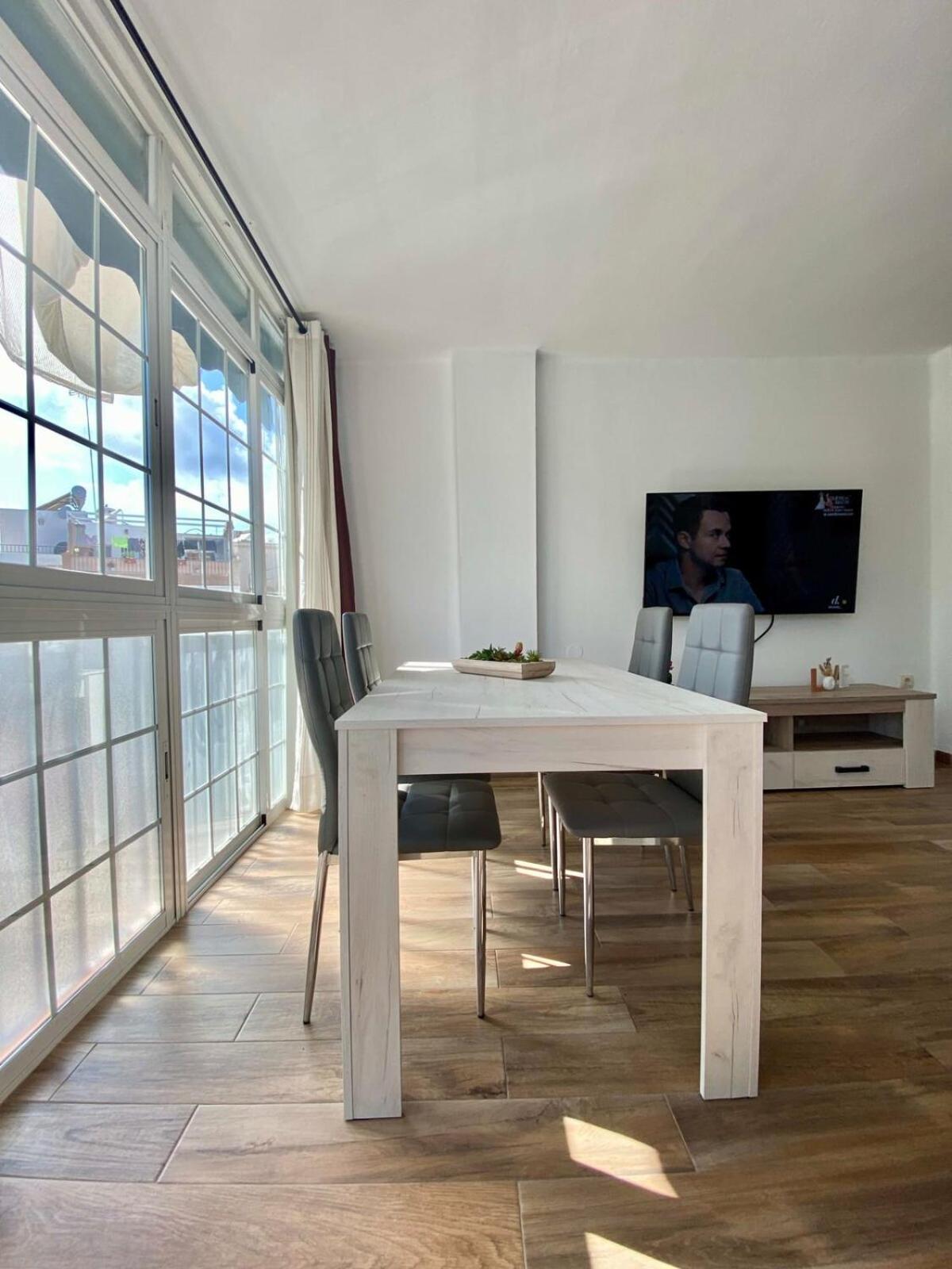 Shr042 Centrico Apartamento De Tres Habitaciones 네르하 외부 사진